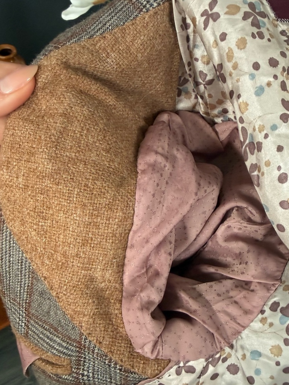 Beautiful Wool Blazer - Picture 11 of 12